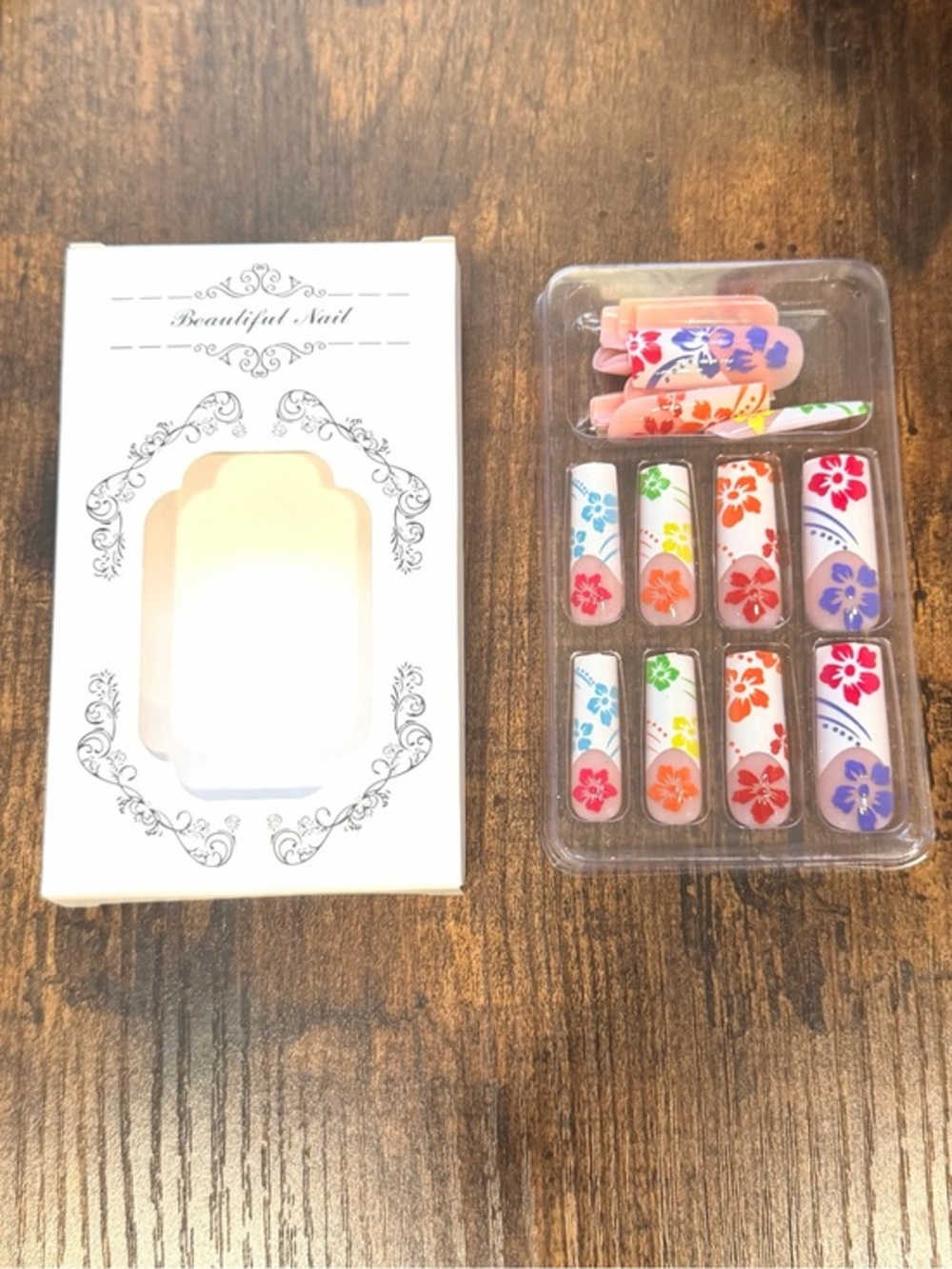 Floral Press-On Nails in White with Multicolor Flowers